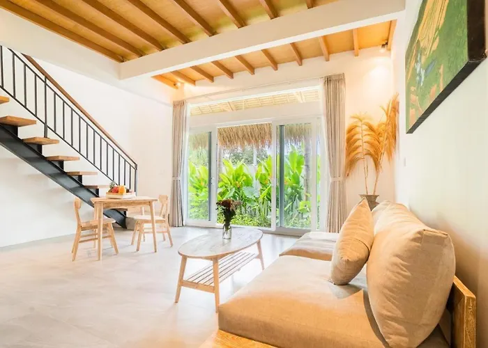 Hotel Loft Baan Sea Nok Uluwatu (Bali)