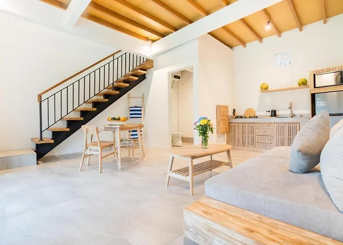 Hotel Loft Baan Sea Nok *