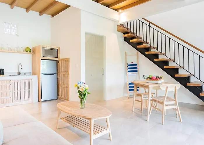 Loft Baan Sea Nok *