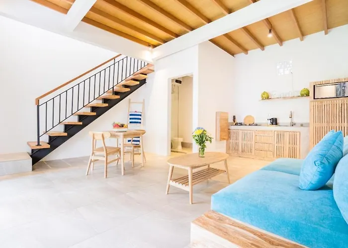 Hotel Loft Baan Sea Nok Uluwatu (Bali)