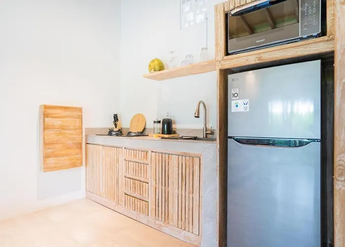 Hotel Loft Baan Sea Nok Uluwatu (Bali)